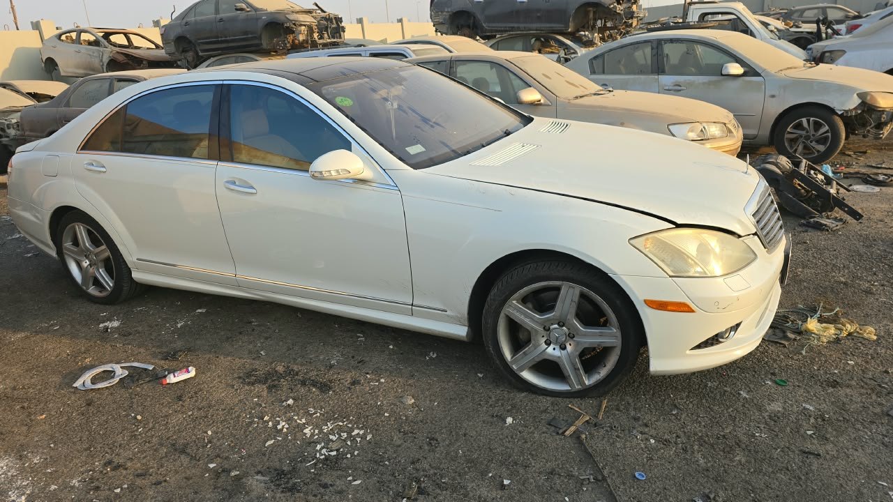 قطع غيار مرسيدس بانوراما S 550 2008 صورة 4