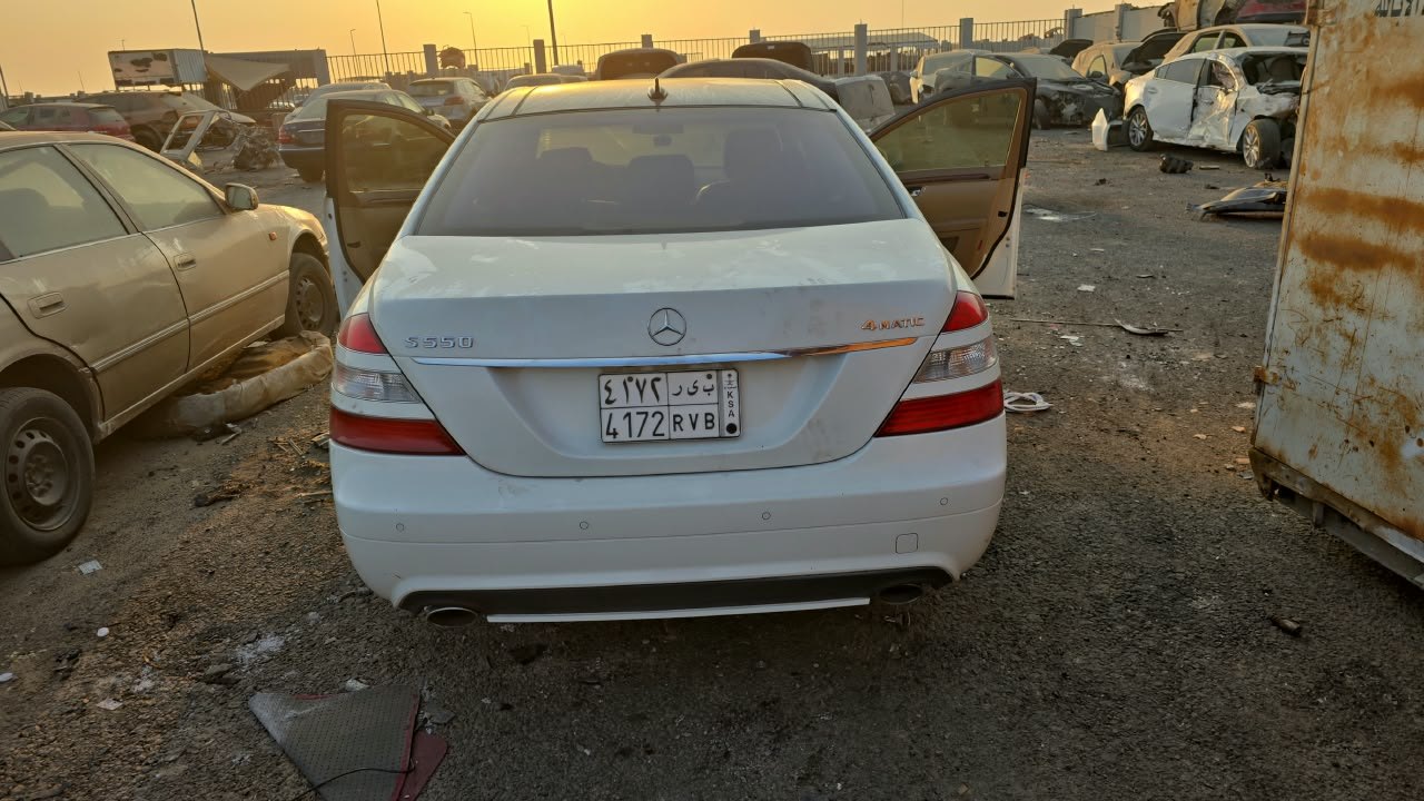 قطع غيار مرسيدس بانوراما S 550 2008 صورة 9